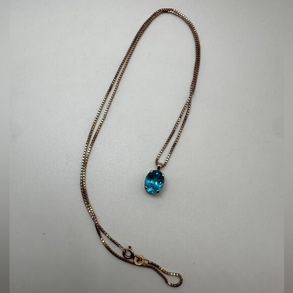 22" 14k YG box chain andā9x11mm oval cut Blue Topaz 14kt YG pendant necklace! - Picture 13 of 14